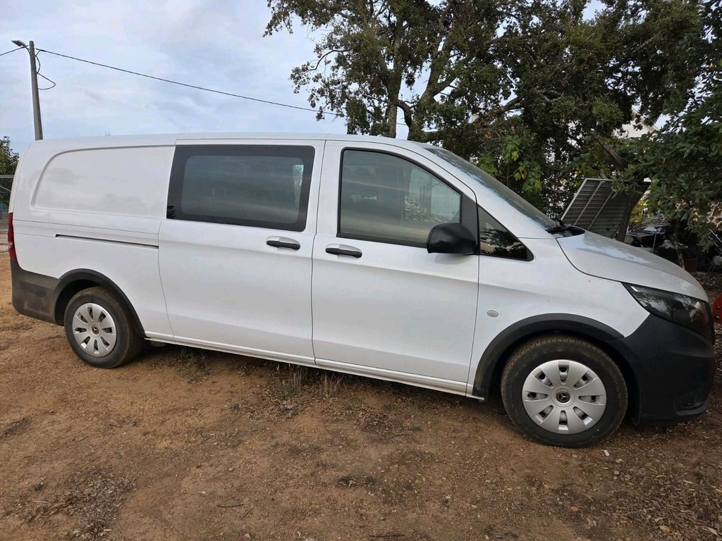Image of Mercedes-Benz eVito