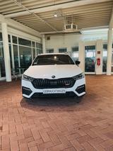 Skoda Octavia Combi RS Navi Headup Massage Kamera - Skoda Octavia: mit Navigationssystem