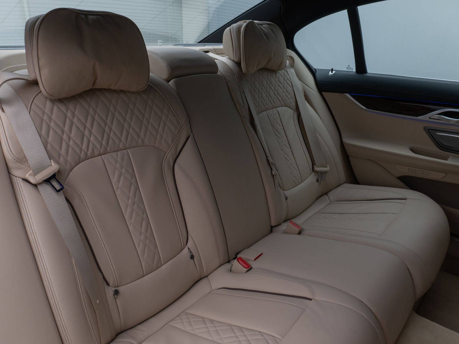 Fahrzeugabbildung BMW 730d xD 360°Laser Massage DAB DisplKey SoftClose