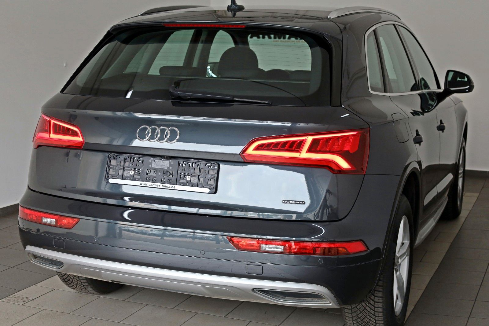 Fahrzeugabbildung Audi Q5 quattro sport Navi,LED,ACC,SH,Kamera,AHK, +WR