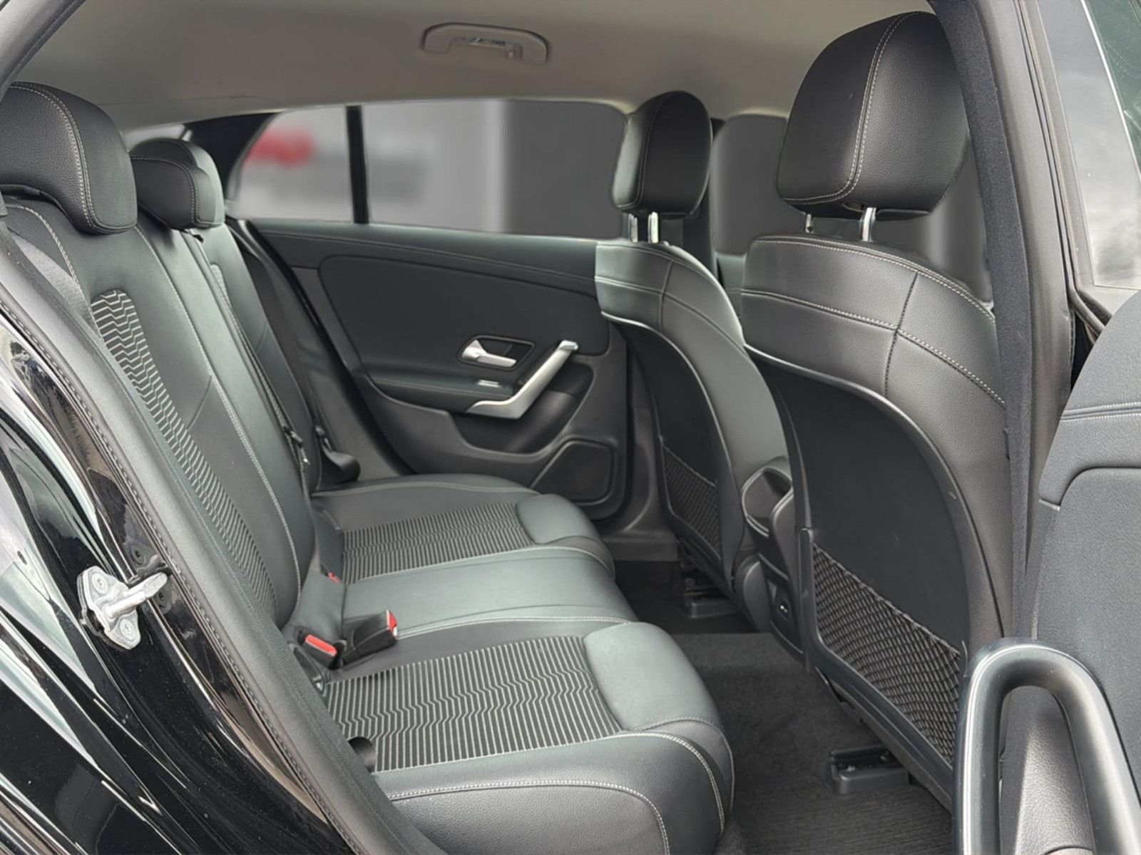 Mercedes-Benz CLA 200d Shooting Brake+1.HAND+LED+KAMERA+MBUX foto 12
