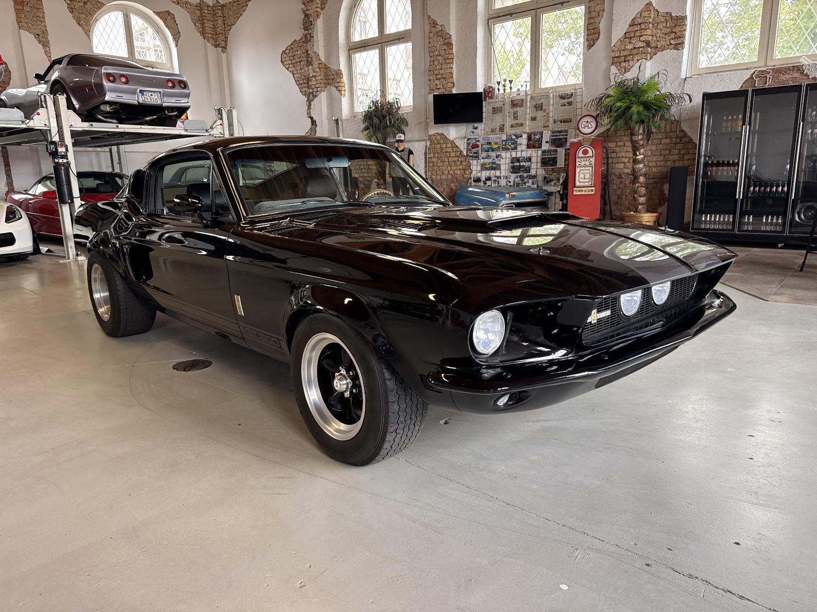 Ford Mustang 7.0L 427cui "GT500" Restomod