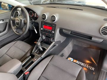 Audi A3 Sportback 1.6 Attraction *TEMPOMAT*SZHZ*KLIMA