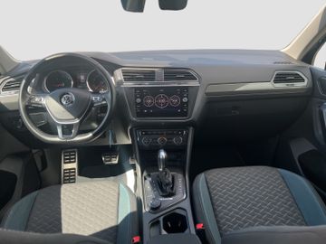 Volkswagen Tiguan - 10
