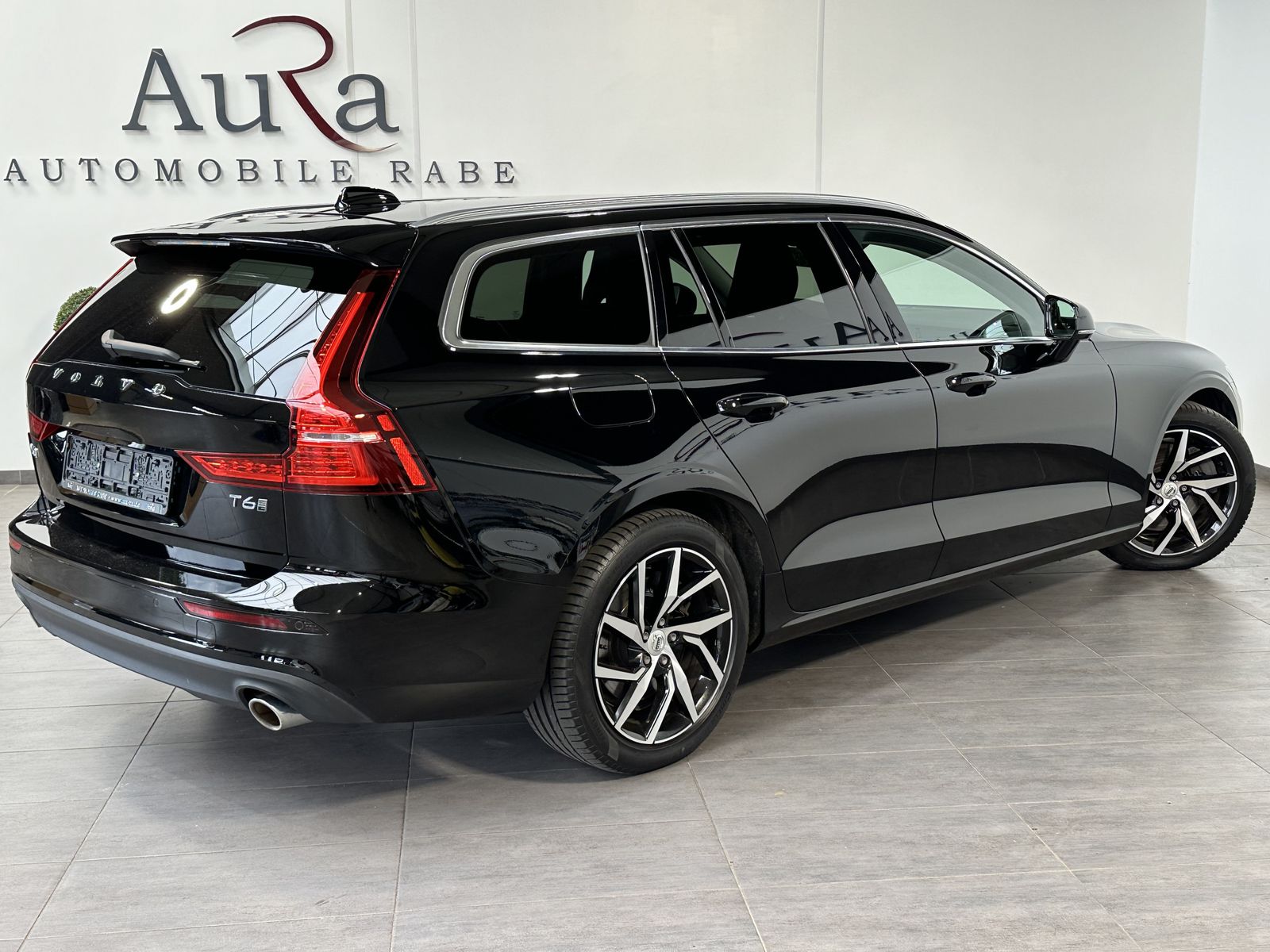 Fahrzeugabbildung Volvo V60 T6 AWD Inscription Expression NAV+LED+DAB+PP