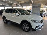 Volkswagen Tiguan 1.4 TSIe Elegance eHybrid AHK+EPC+FAP+HUD - Volkswagen Tiguan mit Hybrid-Antrieb