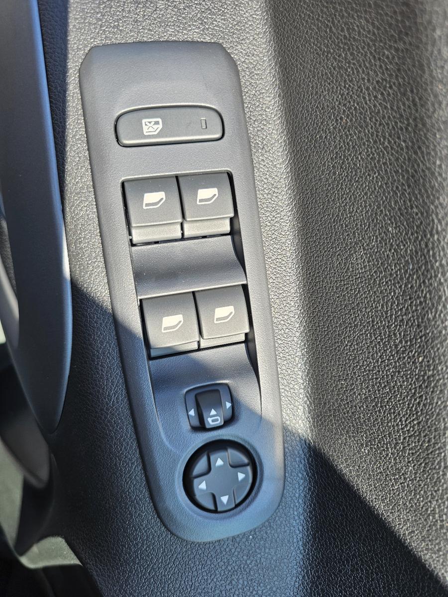 Citroën Berlingo PKW M Plus Automatik Style+Comfort*AHK*