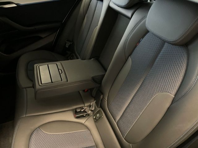 Fahrzeugabbildung BMW X2 sDrive 20d, M Sport Autom. Navi, Sitzheizung