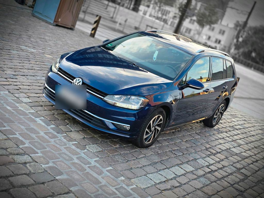 Image of Volkswagen Golf