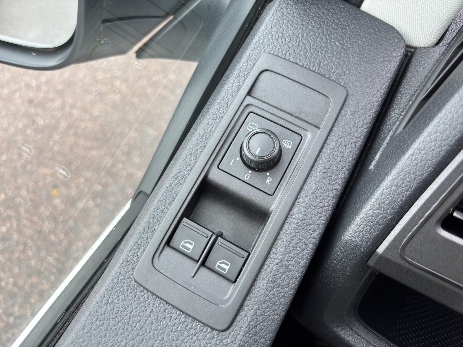 T6 Transporter Kasten 2.0 TDI NAVI RFK ACC LED