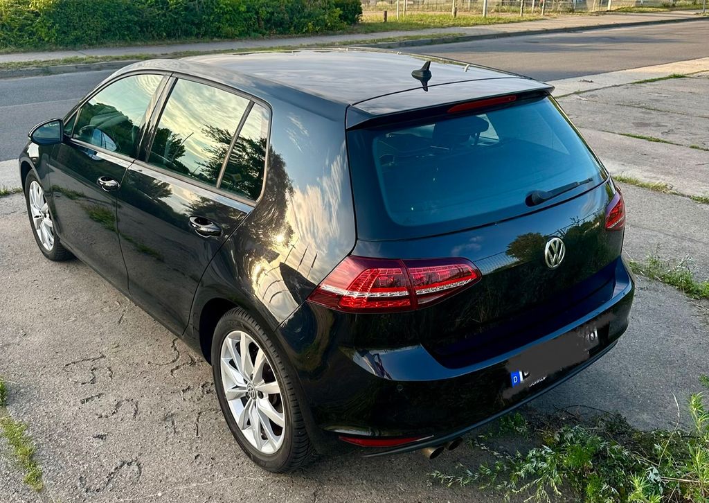 Image of Volkswagen Golf