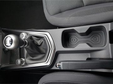 KGM Tivoli NOMAD 1.5 Navi°AC°RFK°SHZ°ALU°DAB°CarPlay