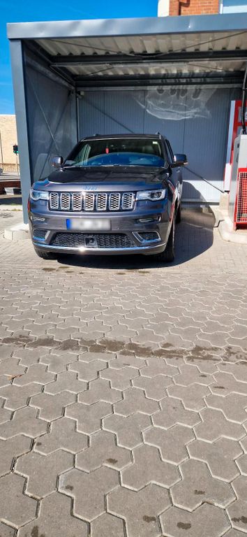 Image of Jeep Grand Cherokee