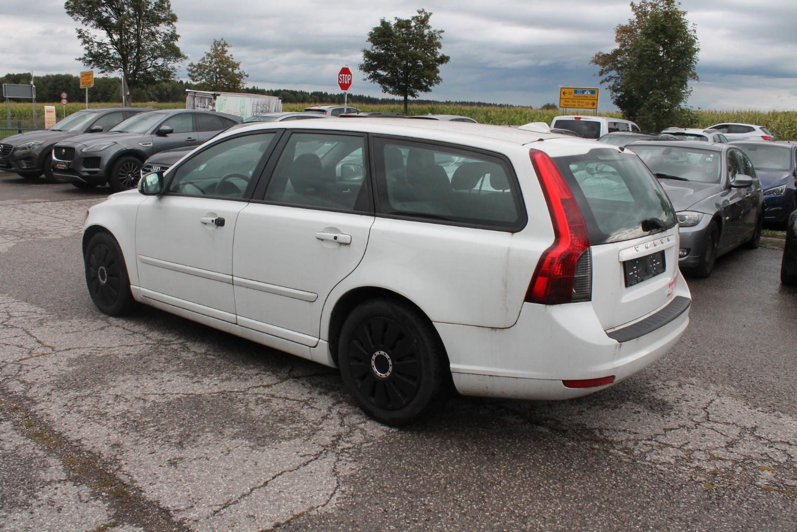 Volvo V50 2012 — photo 6
