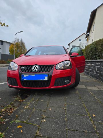 Volkswagen Golf 2.0 T-FSI DSG GTI Angel Eyes