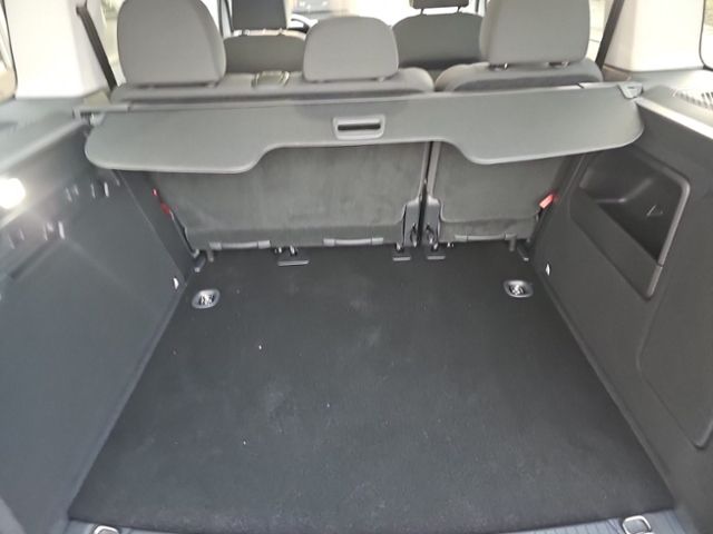 Fahrzeugabbildung Volkswagen Caddy 2,0 TDI NAVI ALU SHZ KAMERA PDC CLIMATRONI