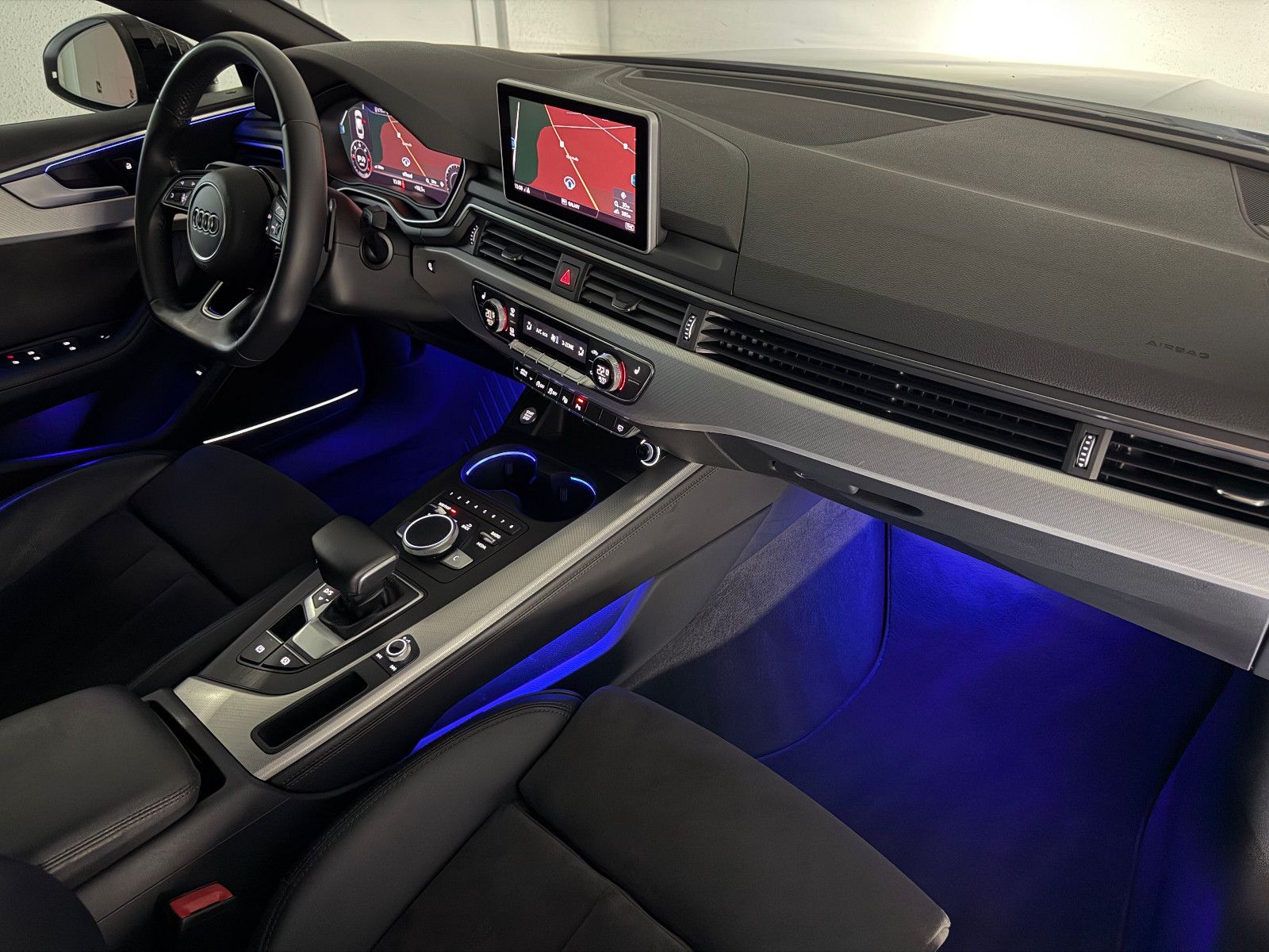 Fahrzeugabbildung Audi A5 Sportback 2.0 TDI S-LINE/360*/B&O/MASSAGE/ACC