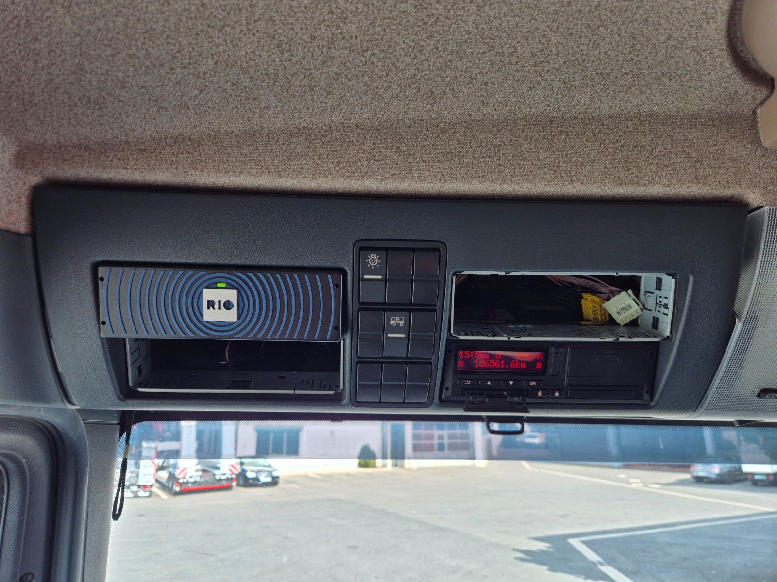 Fahrzeugabbildung MAN TGS 26.420 6x2-4 LL Hiab 177K PRO 2 Stück