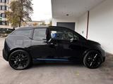 BMW i3s (120 Ah), 135kW s - schwarz mit Ledersitzen - schwarze BMW i3