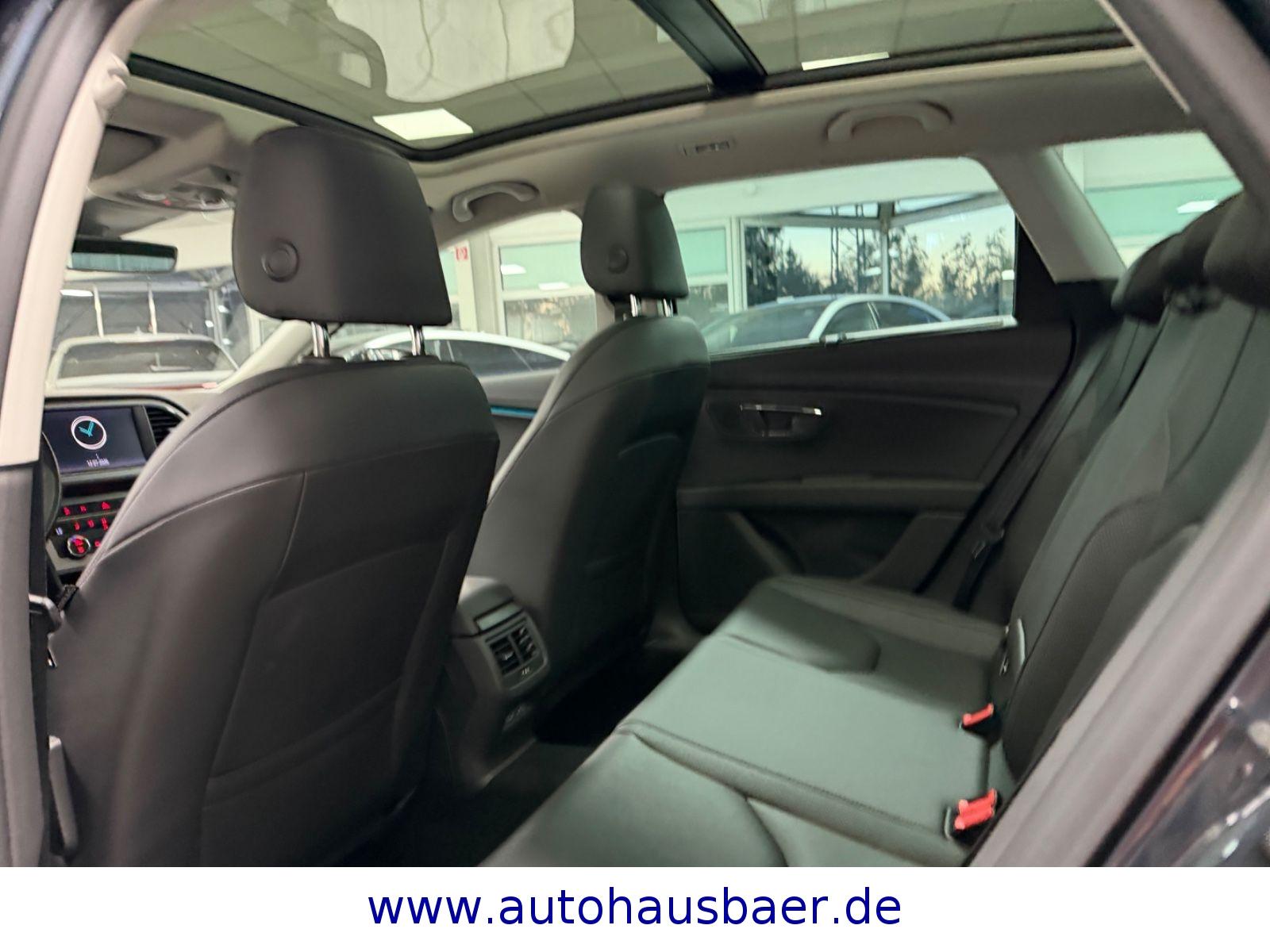 Seat Leon ST Xcellence PANO*VOLL LED SCHEINWERFER