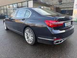 BMW M760Li "1. HAND"LASER"SHZ"LUXURY PACK"EDP" - BMW M760 aus 2018