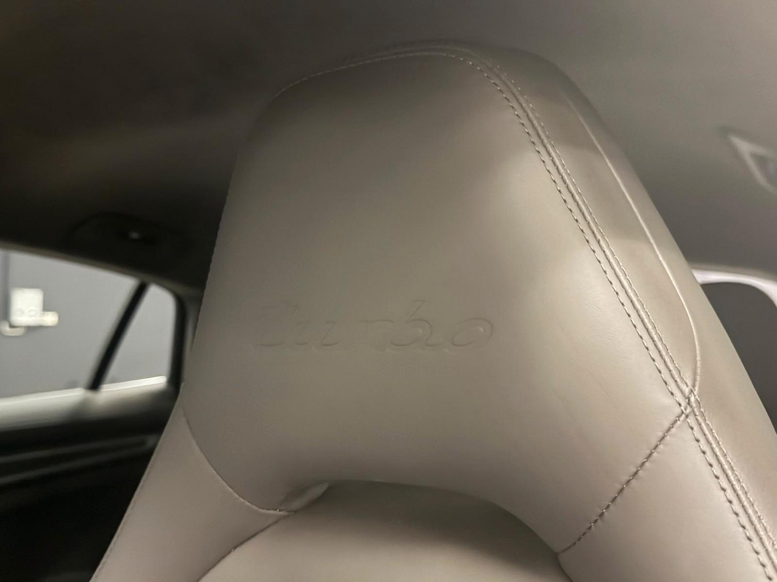 Porsche Panamera Turbo / CARBON / GTS / APPROVED