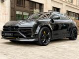 Lamborghini Urus 4.0 V8 SE | NOVITEC ESTESO | CARBON - mit Hybrid-Antrieb: Schiebedach, Geländewagen
