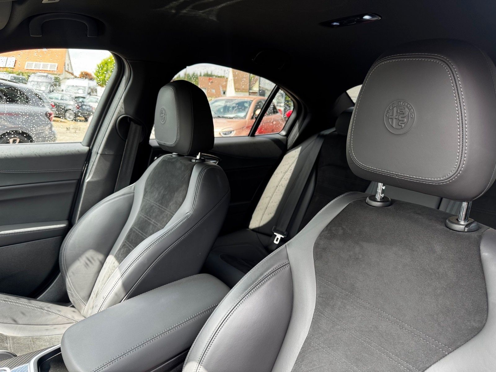 Fahrzeugabbildung Alfa Romeo Giulia Quadrifoglio 510PS 1.HAND NAVI KAMERA