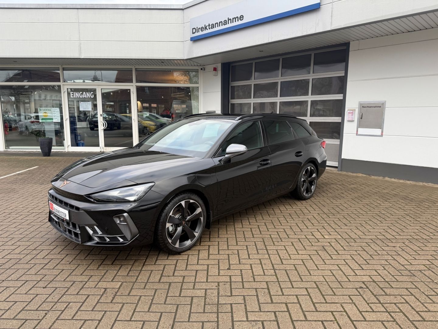 Fahrzeugabbildung CUPRA Leon Sportstourer 1.5 e-Hybrid AHK-klappbar Digi