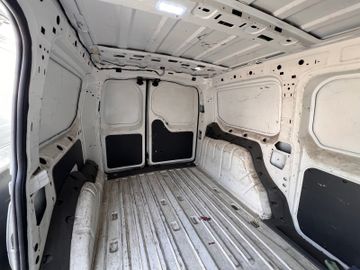 Volkswagen Caddy Maxi - 10