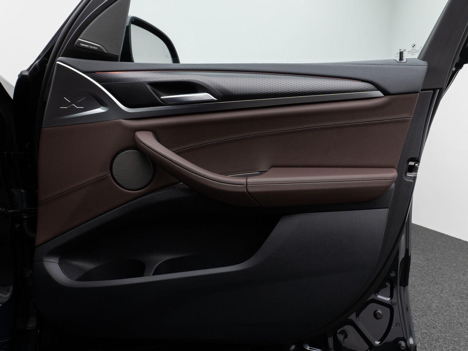 Fahrzeugabbildung BMW iX3 Impressive M Sport Panorama 360°HUD DAB H/K