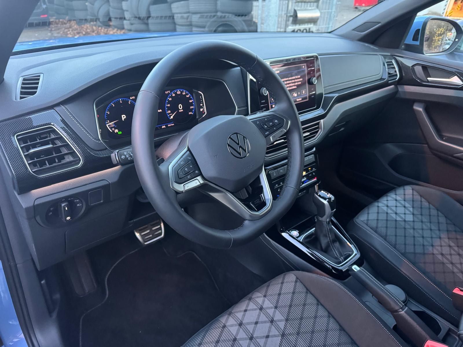 Fahrzeugabbildung Volkswagen T-Cross 1.5 TSI 110 kW R-Line Navi+IQLight+Kamer