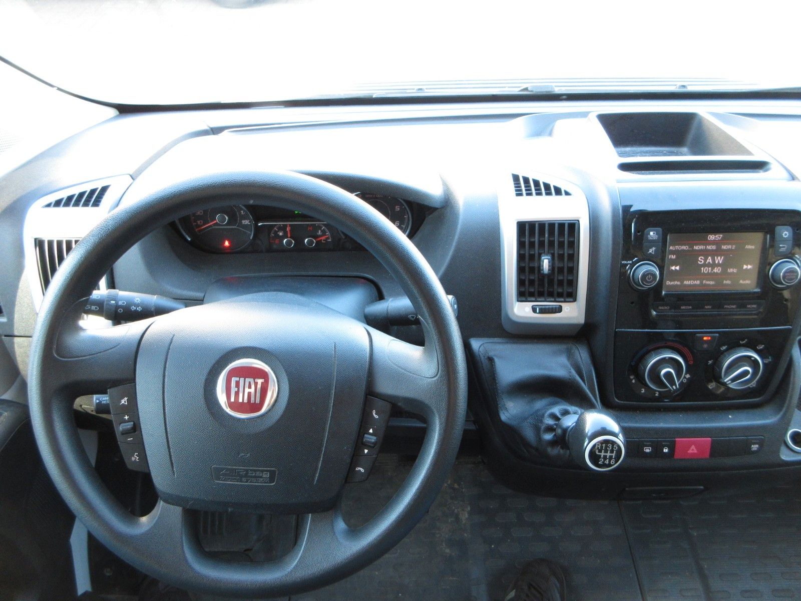 Fahrzeugabbildung Fiat Ducato Kasten 120MJT  L2H2  NAVI/AC/KAMERA/PDC