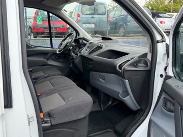 Ford Transit Custom - 11
