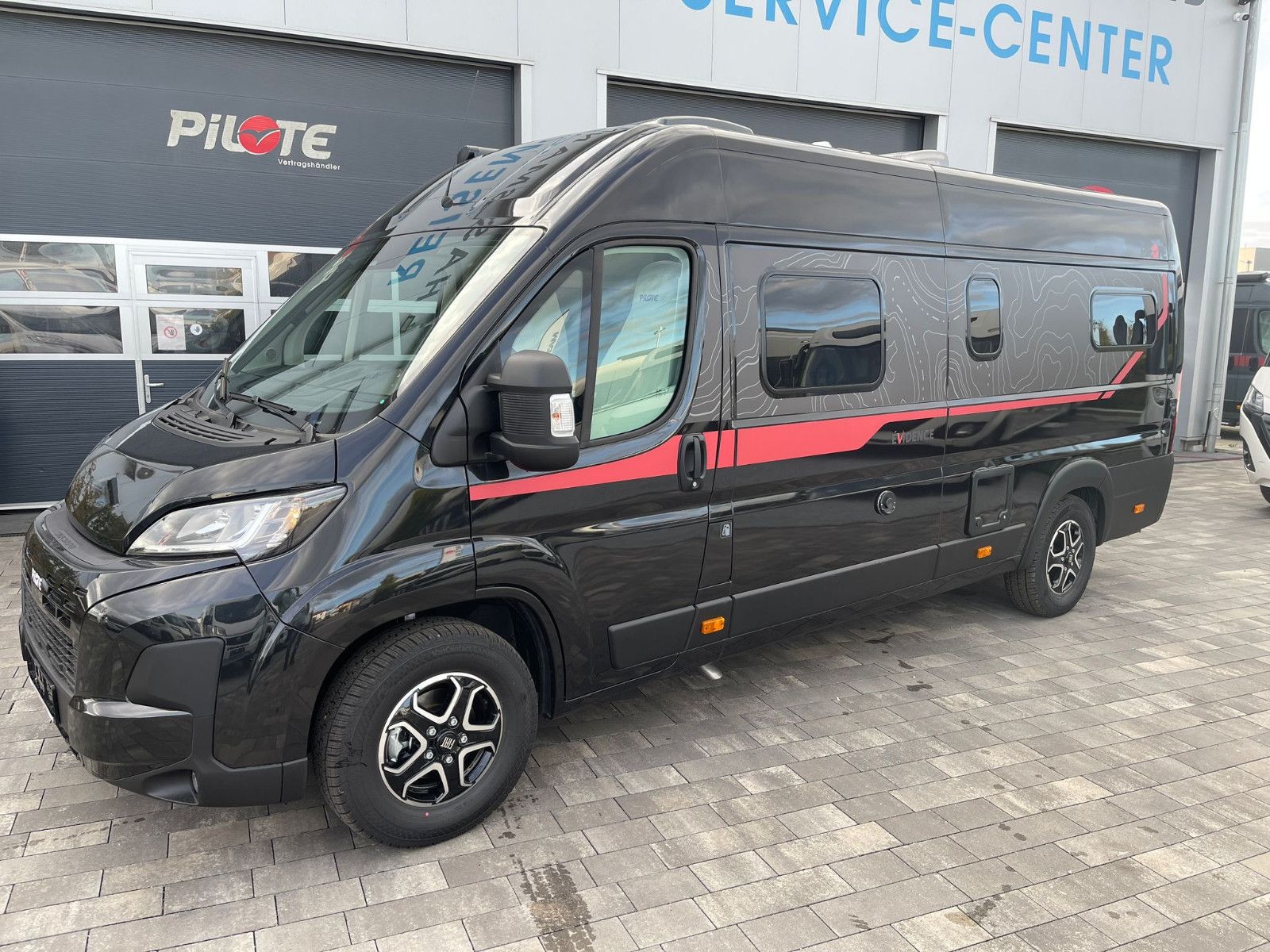 Pilote V630J Évidence*140 PS*Autom.*uvm.*LITHIUMBAT.* kaufen in kassel