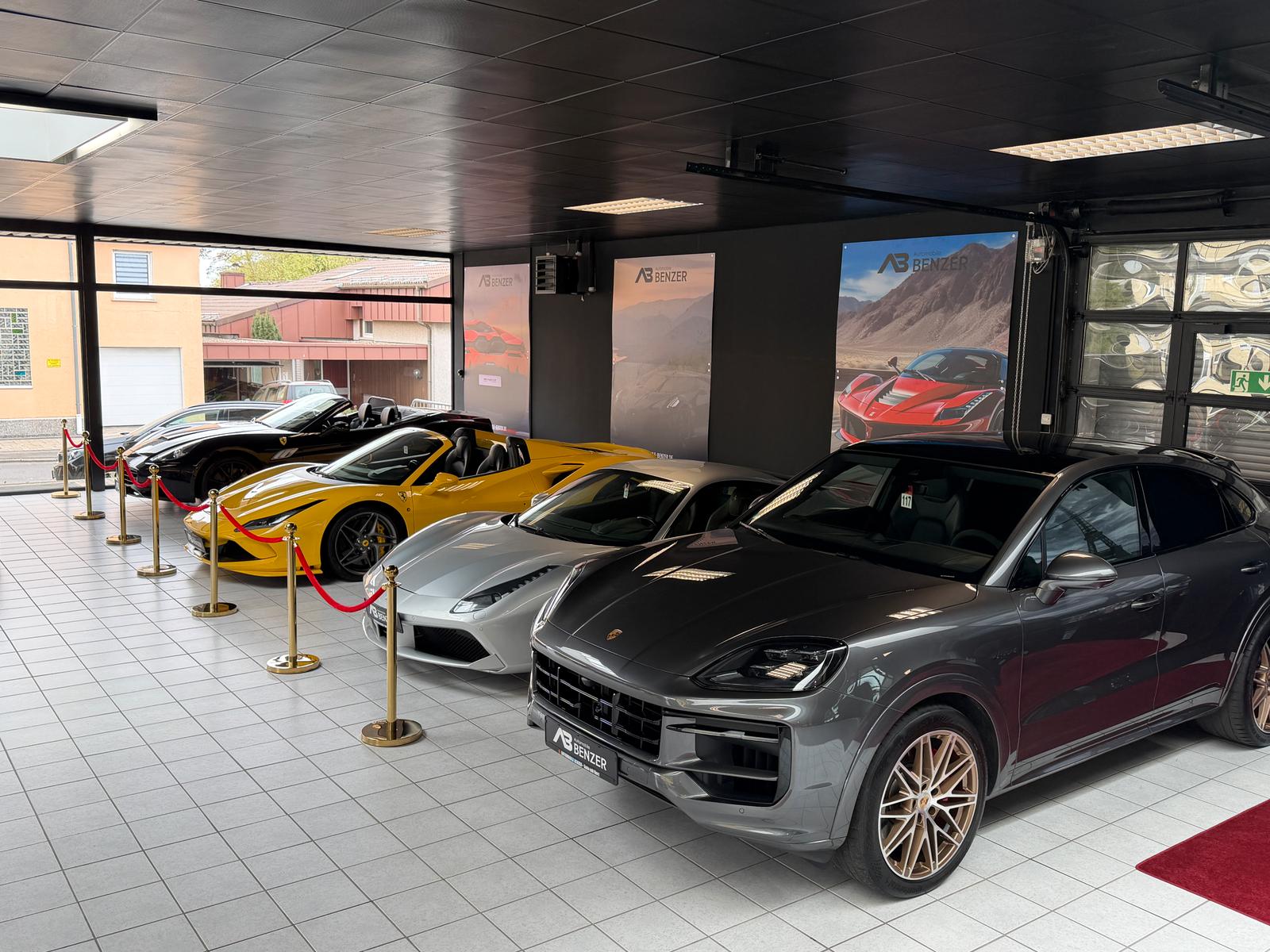 showroom-image-top