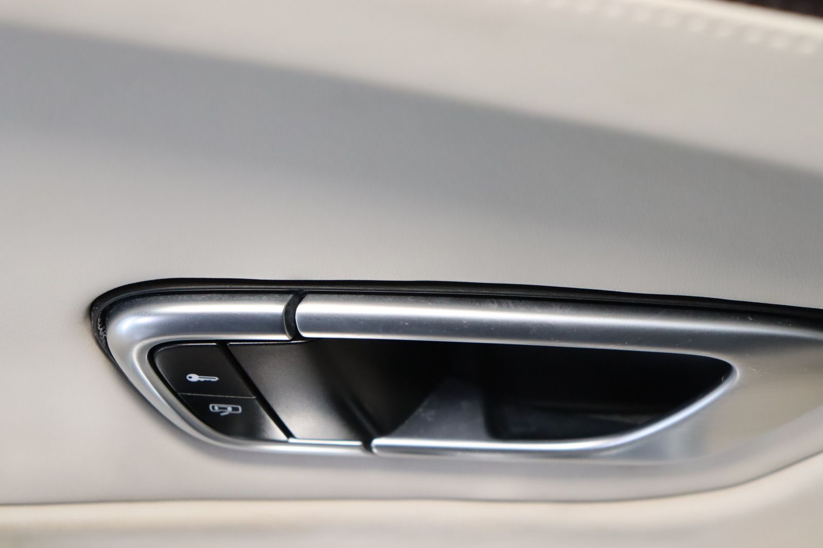 Fahrzeugabbildung Bentley Continental GT 6.0 4WD Navi * Xenon