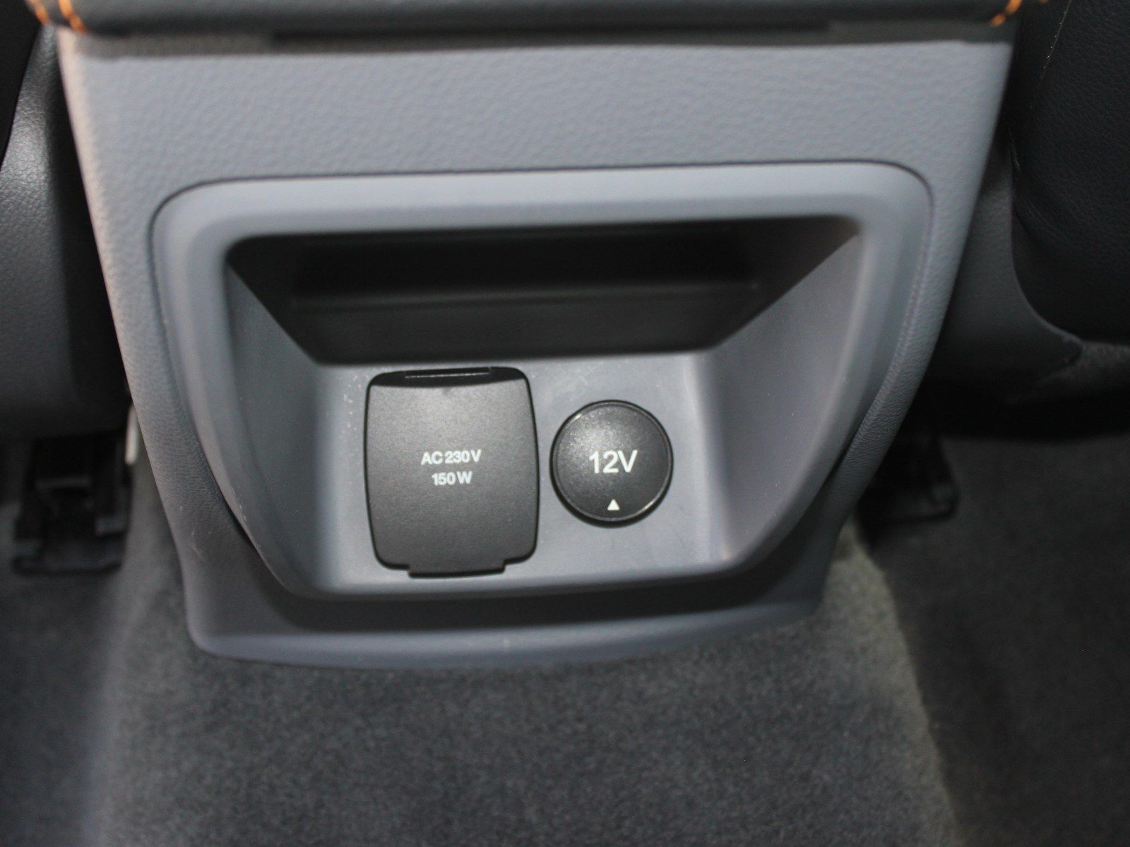 Fahrzeugabbildung Ford Ranger Wildtrak Extrakabine 4x4 3,2 TDCi