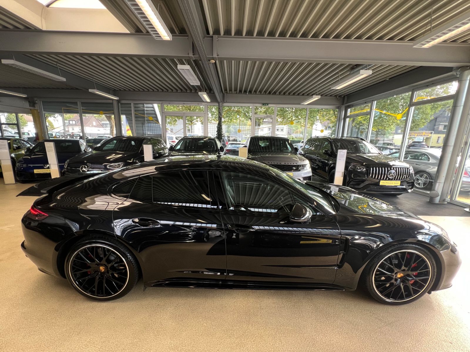 Fahrzeugabbildung Porsche Panamera GTS
