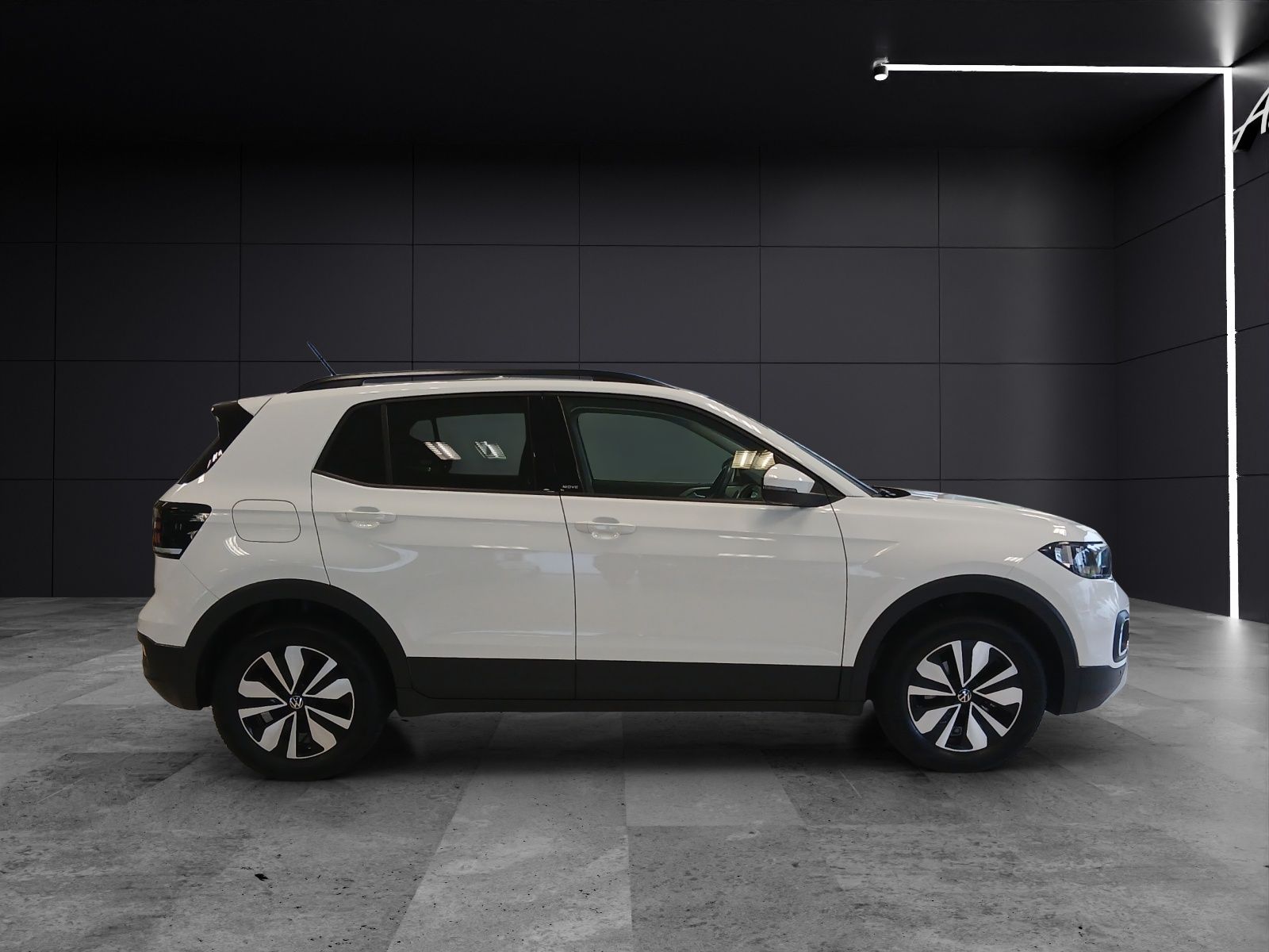 Fahrzeugabbildung Volkswagen T-Cross TSI Move RFK AHK App-Co. SHZ ACC Climatr