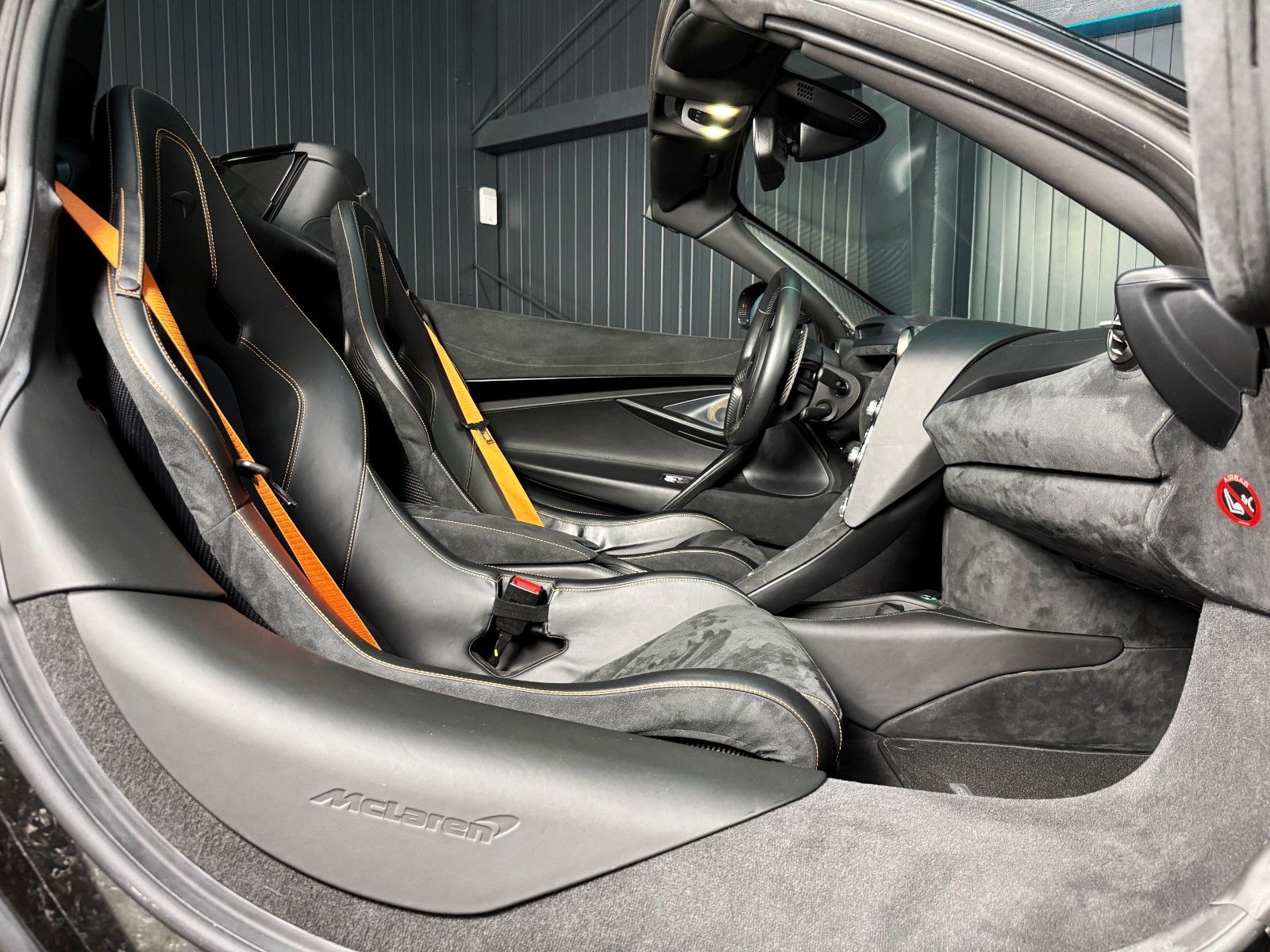 Fahrzeugabbildung McLaren 720S Spider + Scheckheft + Service Neu + Top Zus