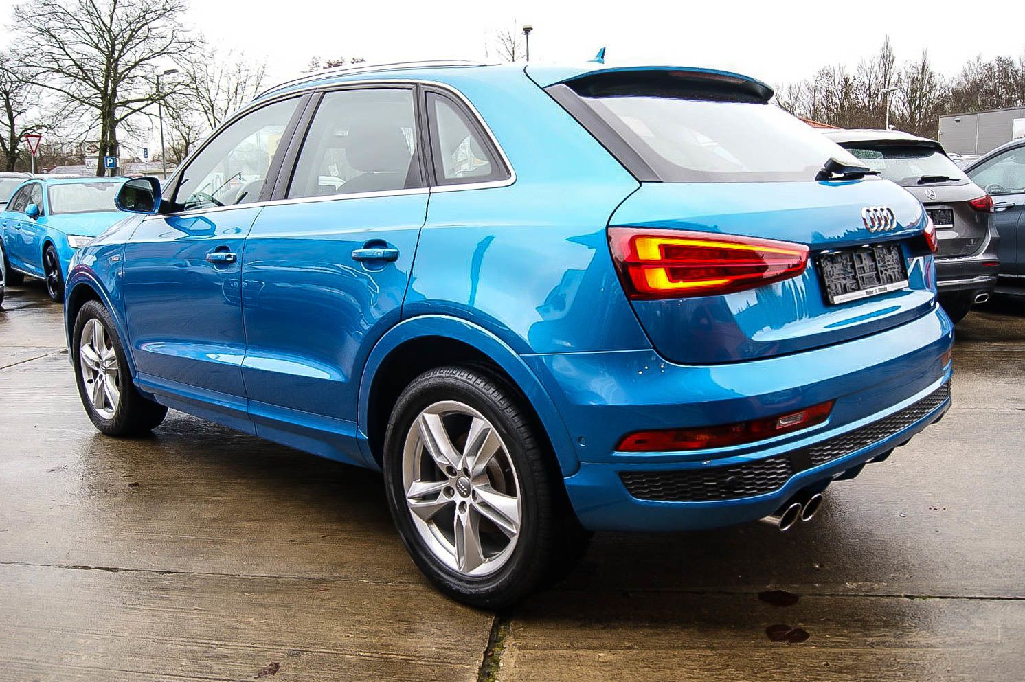 Fahrzeugabbildung Audi Q3 14 TFSI S-LINE PANORAMA LED KAMERA MMI 1.HAND