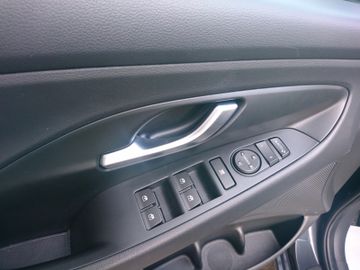 Fahrzeugabbildung Hyundai i30 1.0 T-GDI 48V- Hybrid  Trend  iMT