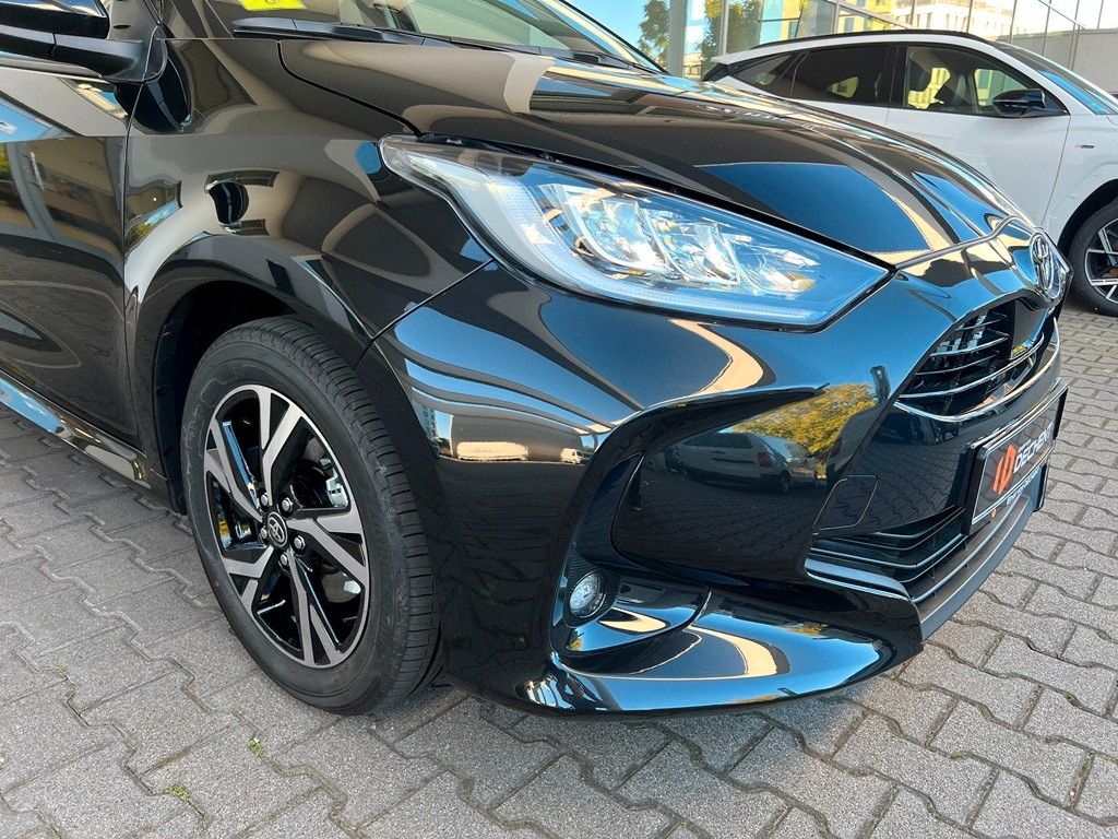Fahrzeugabbildung Toyota Yaris Hybrid Teamplayer Comfortpaket