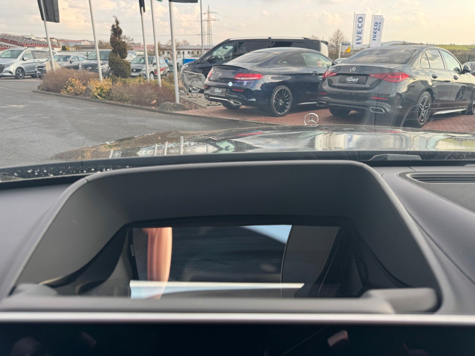 Fahrzeugabbildung Mercedes-Benz S 400d 4M AMG+Pano+Massage+HUD+360+AirM+