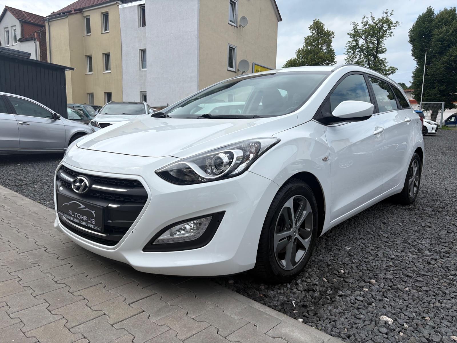 Hyundai i30 cw YES!*EU6*2HA*PDC*TEMPO*