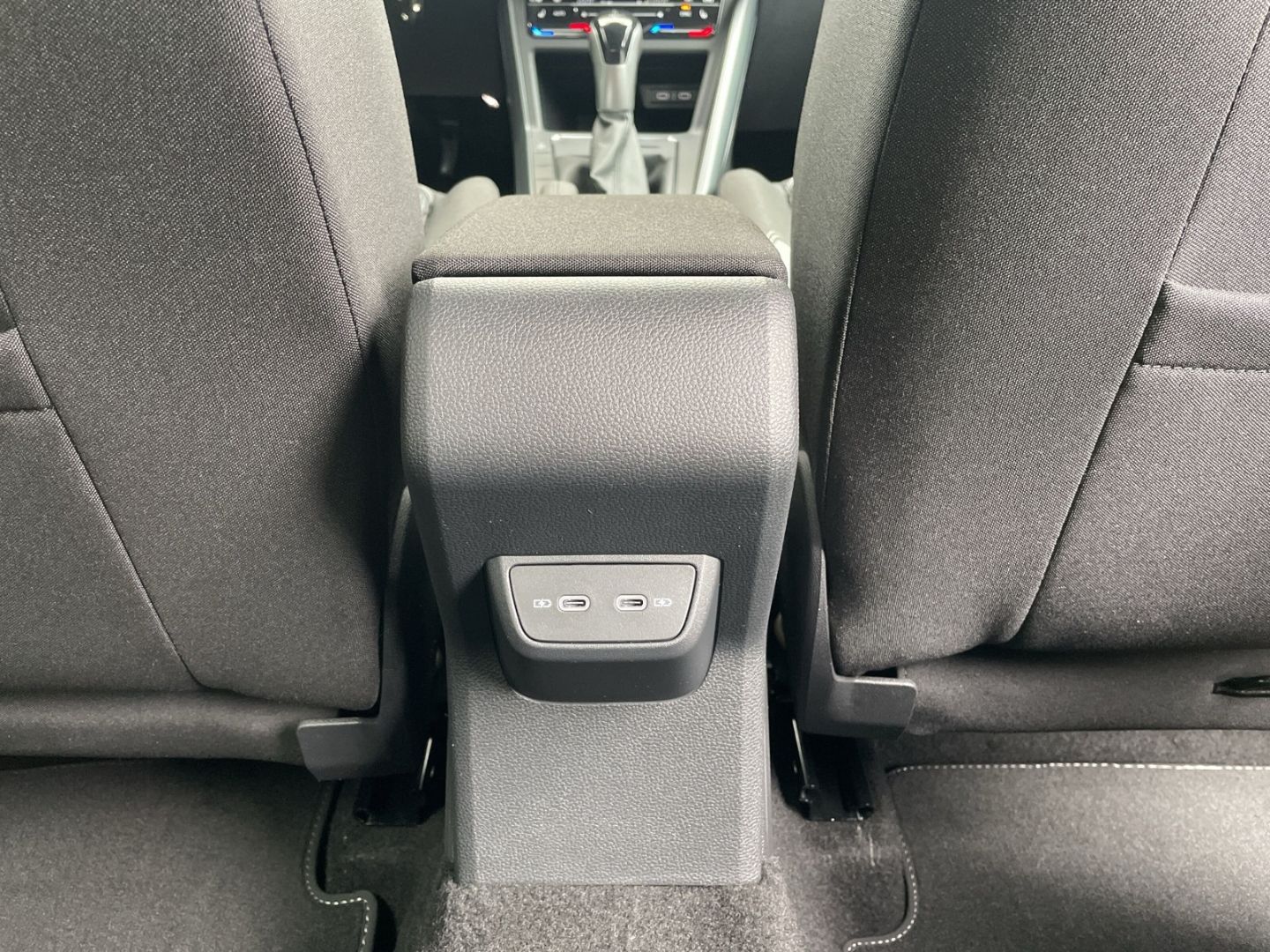 Taigo 1.5 TSI DSG R-Line AHK/Kamera/Navi/Matrix