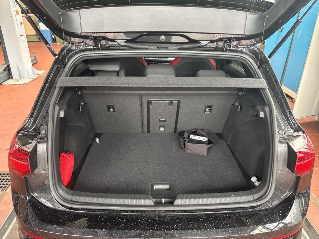 Volkswagen Golf VIII 2.0 TSI DSG GTI *HARMAN*PANO*MATRIX*, миниатюра 5
