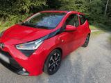 Toyota Aygo X Play 1.0 VVT-I-Panoramadach/... - Toyota mit Benzin-Antrieb: Cabrio