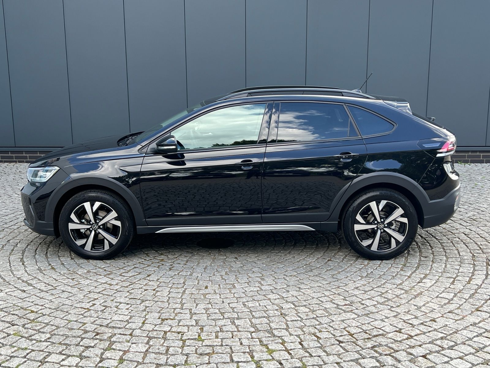 Fahrzeugabbildung Volkswagen Taigo Life 1.0 TSI DSG *IQ.Light, Ready2Discover